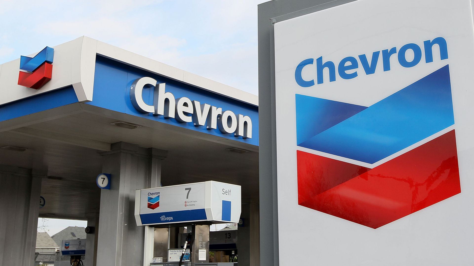 For The Development of Crude Oil Port, Companies Are Dealing with Chevron