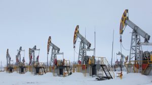 Russia Boosts Oil and Gas Production in April Ahead of Reductions